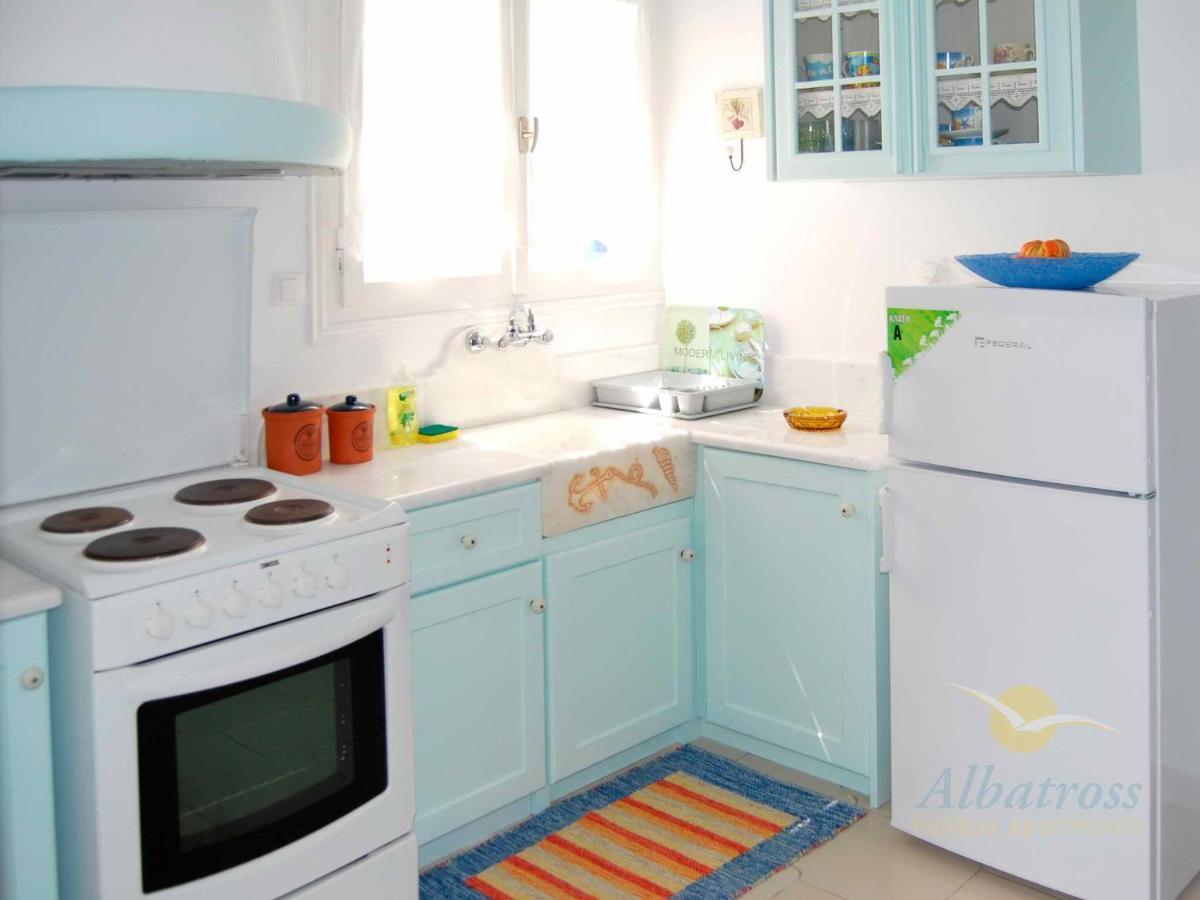 Albatross Holiday Apartments Агіос-Состіс Екстер'єр фото